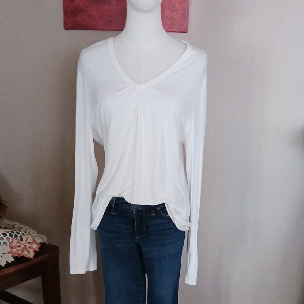 Liz Claiborne White Long Sleeve Top